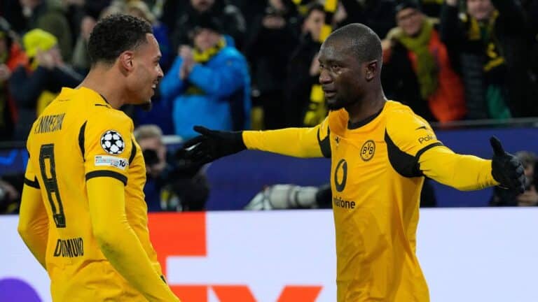 Borussia Dortmund 2-0 Atalanta: Hosts put one foot in Champions League last 16