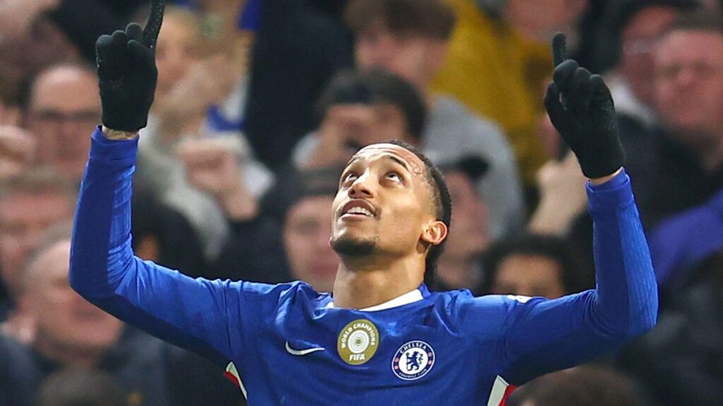 L'attaccante del Chelsea Joao Pedro