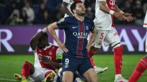 European round-up: PSG suffer title blow but Bayern score big win