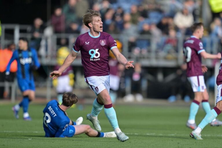 Premier League round-up: Burnley edge closer to relegation while Brighton beat Black Cats