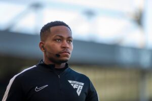 FA Cup: Howson to make history in Chelsea-Manchester City final