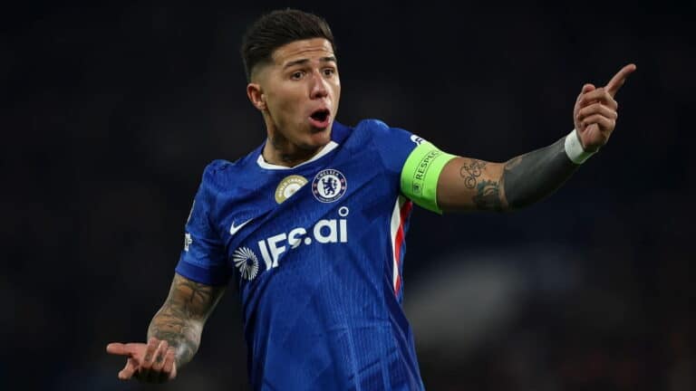 Enzo Fernandez dropped by Chelsea after Rosenior accuses midfielder of ‘crossing a line’