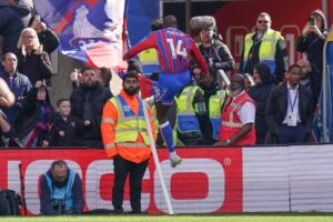 Crystal Palace 2-1 Newcastle: Report, result, goals as Mateta double sinks Magpies in Premier League clash