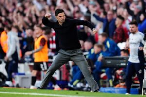 Arsenal 1-0 Newcastle: Report, result and goals as Gunners return to Premier League summit