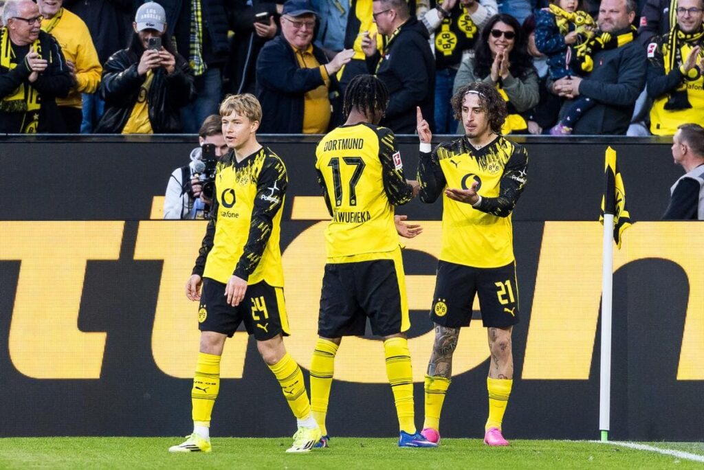 Borussia Dortmund celebrate