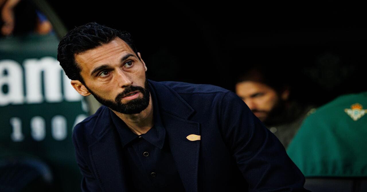 Arbeloa launches defence of beleaguered Perez and Real Madrid: ‘We are treated differently from the rest of the clubs in the world’