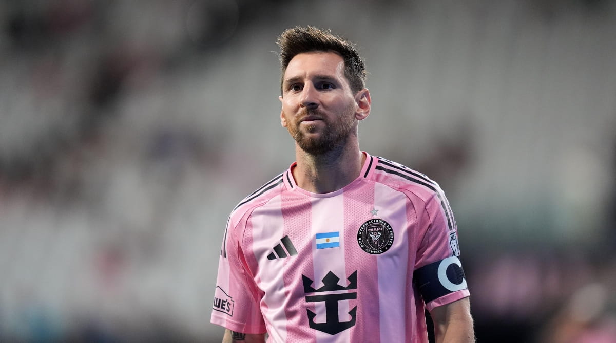 MLS: Inter Miami win overshadowed by Messi injury