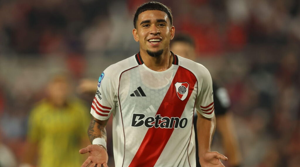 Kendry Paez of River Plate