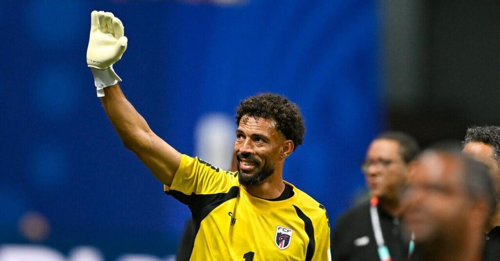 Vizinha parabenizou a torcida após fazer uma série de defesas que deram a Cabo Verde um ponto contra a Espanha na Copa do Mundo