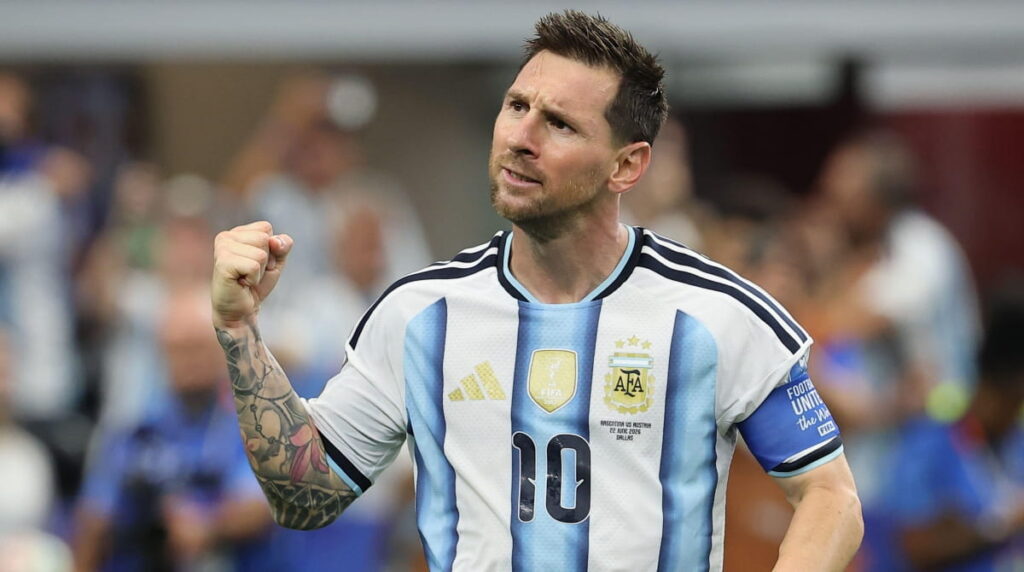 Lionel Messi comemora gol da Argentina na Copa do Mundo