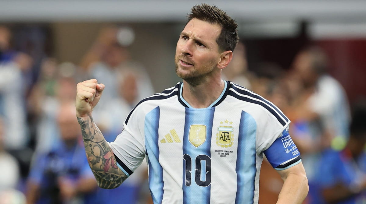 Argentina 2-0 Austria: Report, result and goals as Messi makes World Cup history