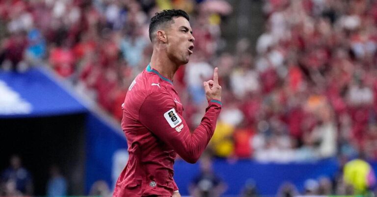 Cristiano Ronaldo muerde a los críticos después de una semana oscura