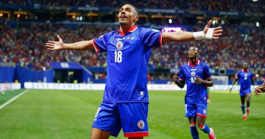 Wilson Isidore comemora gol do Haiti contra o Marrocos