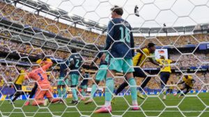 Ecuador 2-1 Germany: Late Plata strike sends La Tri to World Cup round of 32 with deserved win