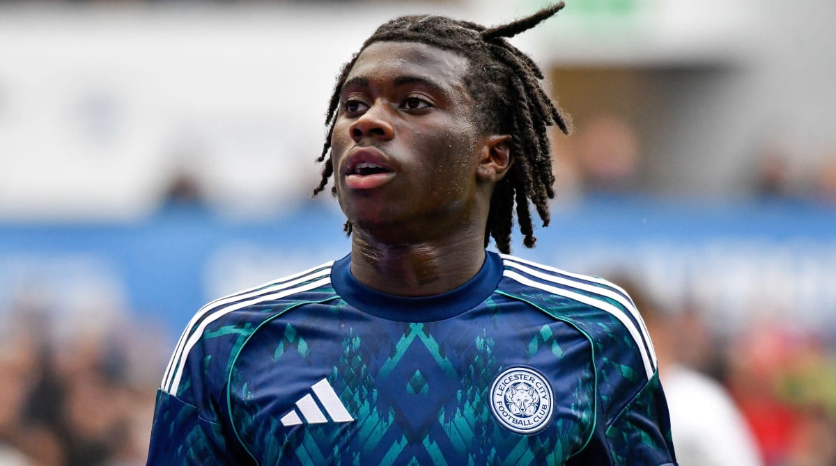Manchester City beat Arsenal to signing of Monga from Leicester