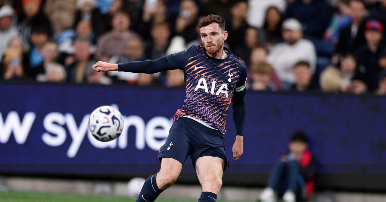 Sydney FC  1-1 Tottenham (Spurs win 4-2 on pens): Robertson makes debut after Tel opener