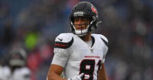 Texans lose receiver Higgins to season-ending injury