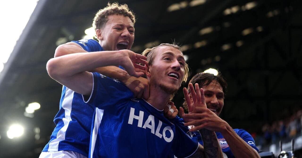 Premier League round-up: Clarke gives promoted Ipswich winning start as Everton and Leeds prevail