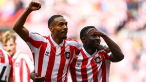 Europa League: Sunderland make winning return to European competition