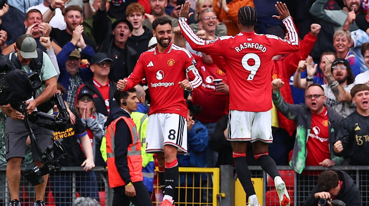 Manchester United 5-2 Ipswich: Report, result and goals as Fernandes hat-trick gives Red Devils boost
