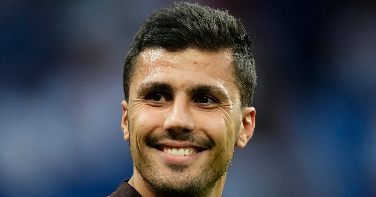 Rodri: Barcelona sign Man City star in £65m transfer as Real Madrid miss out on Spain captain