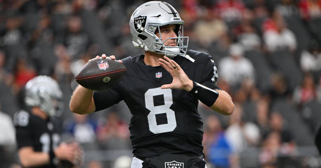 Raiders name veteran Cousins starter over No. 1 pick Mendoza