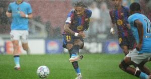 Raphinha drives Barcelona into early Champions League lead