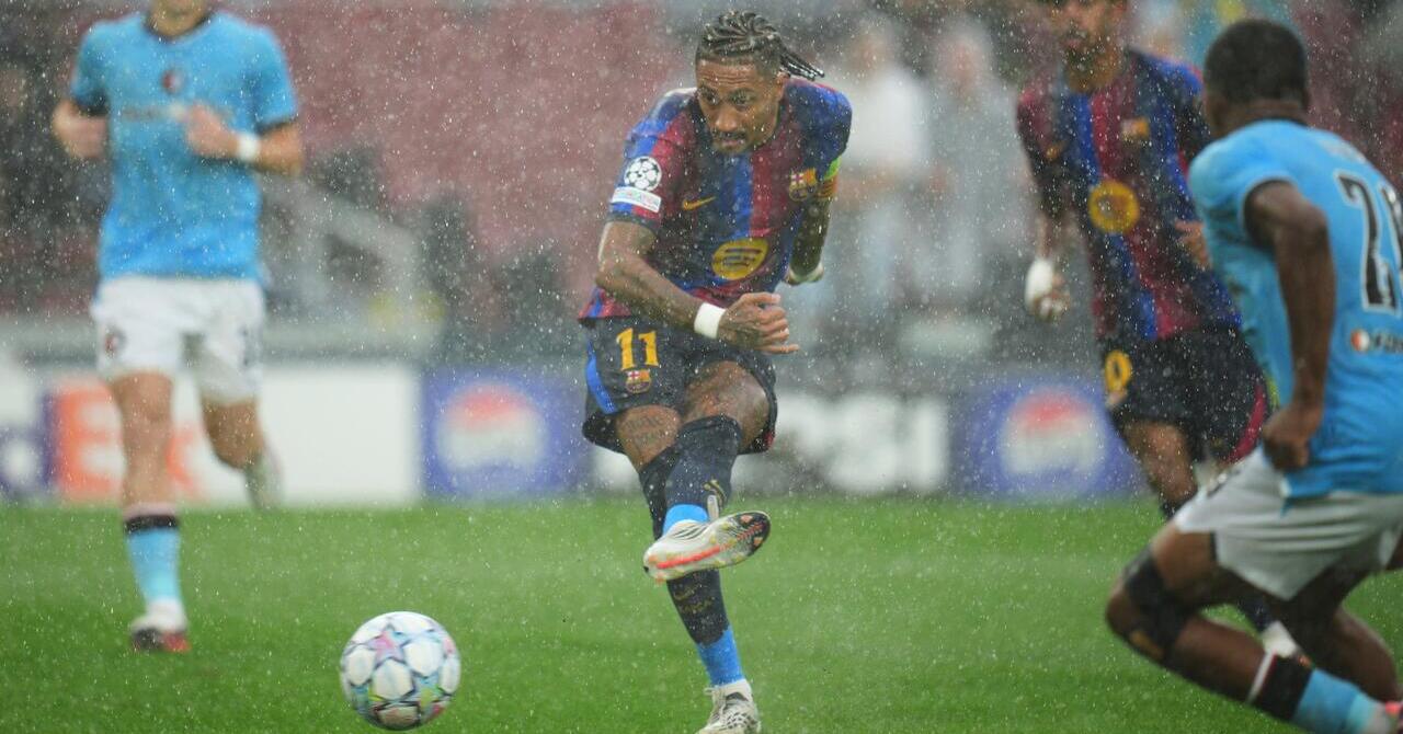 Raphinha drives Barcelona into early Champions League lead