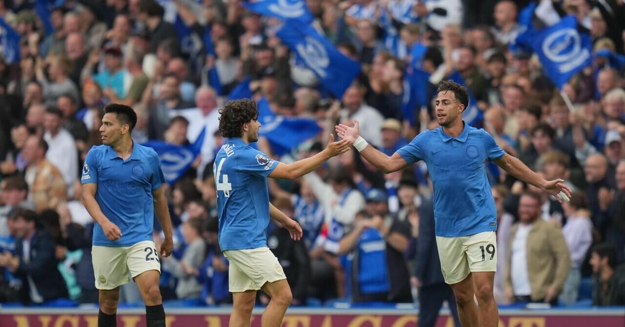 Arsenal stunned by brilliant Brighton as champions trail on the south coast