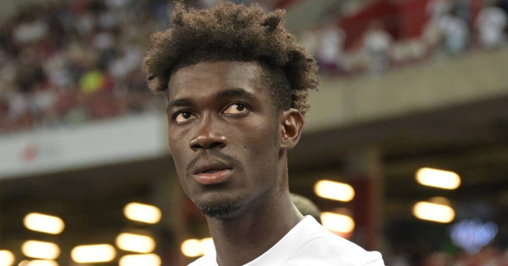 Former Tottenham midfielder Bissouma close to Ajax move