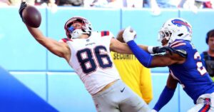 NFL Week 4: Chism’s stunning catch gives Patriots win over Bills, Eagles collapse against Rams