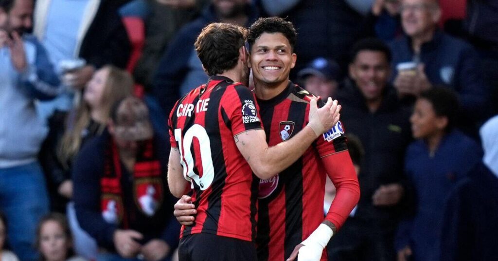 Bournemouth 2-0 Sunderland: Evanilson stars as Cherries cruise past 10-man Wearsiders