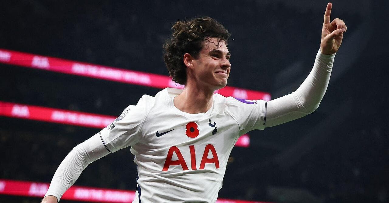 WATCH: Gray heads Tottenham in front after Mateta’s first Palace red